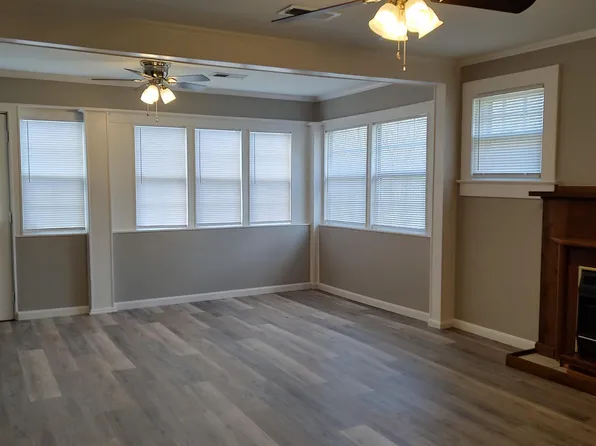 10 Grove St, Graysville, GA 30726