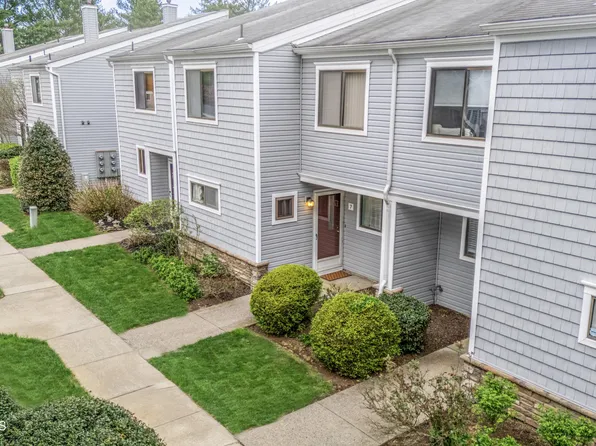 7 Joyce Court, Tinton Falls, NJ 07724