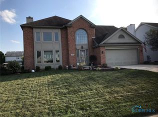 7327 Woodshire Ln, Holland, OH 43528