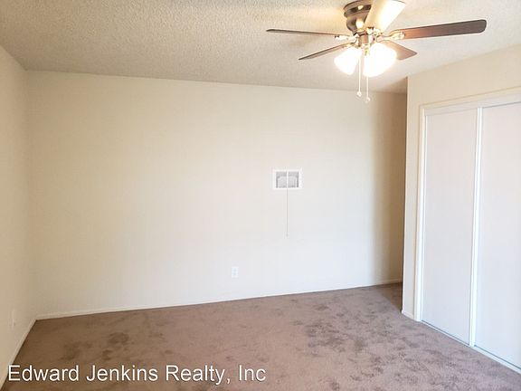 5th image of 4141 Rosecrans Ave #201