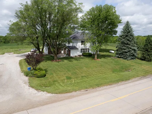 6735 165th St, Albia, IA 52531