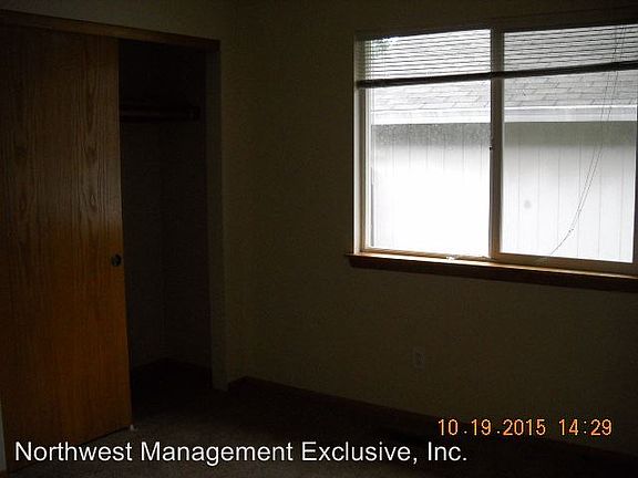 4th image of 4608 NE 132nd Pl