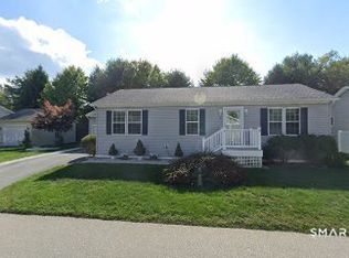 19 Cliff Rd, Ledyard, CT 06339