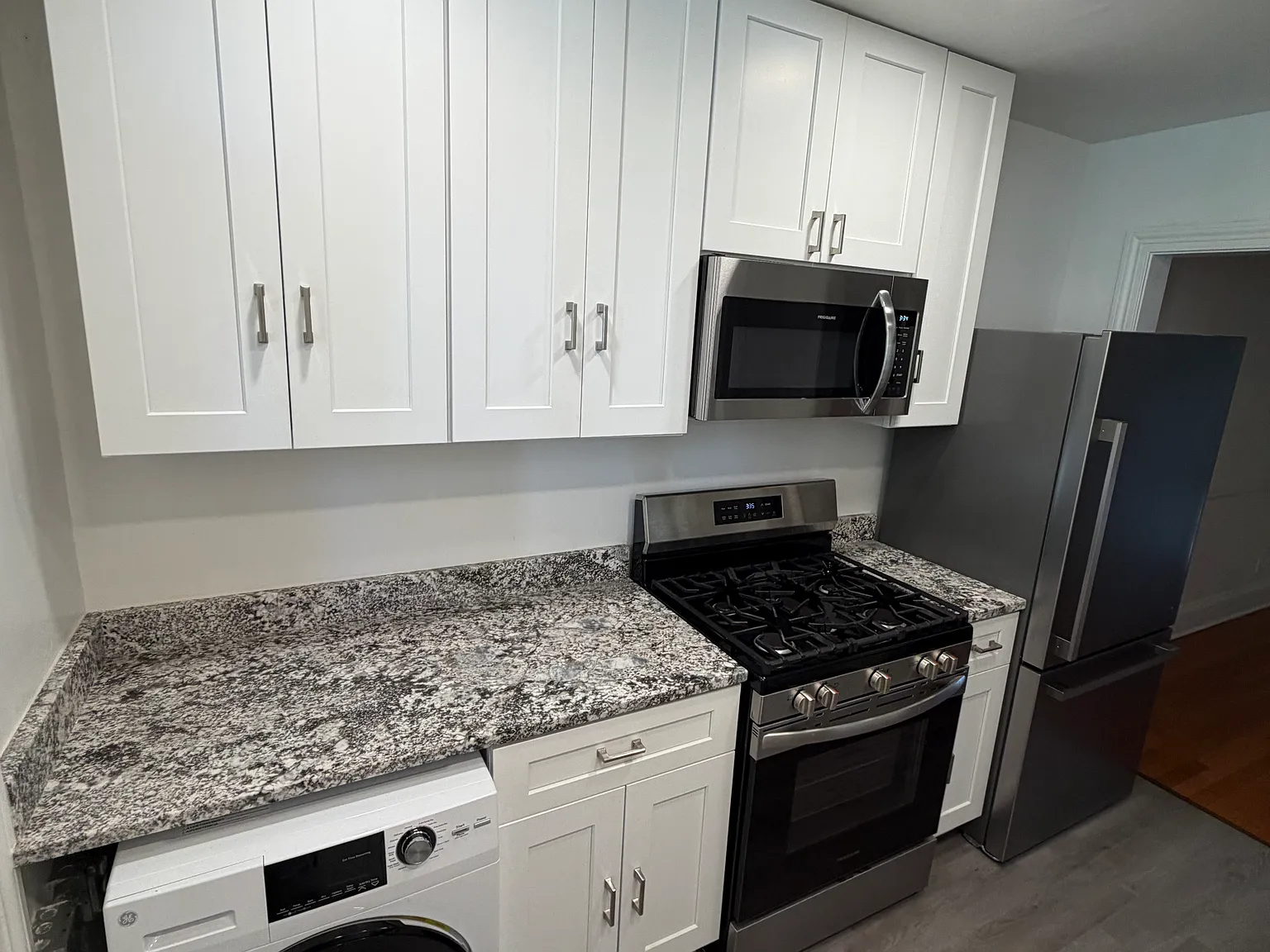2 bed, 880 sqft, $1,675 — Photo 3