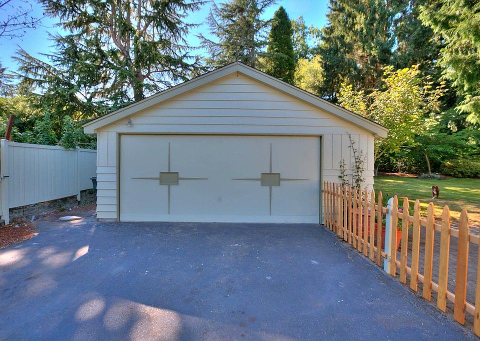 2nd image of 3425 166th Ave SE