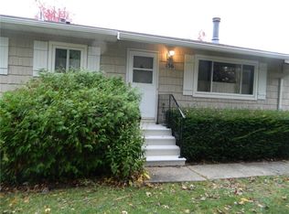 136 Guildhall Rd, Rochester, NY 14623