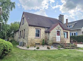 905 E Main St, Waupun, WI 53963