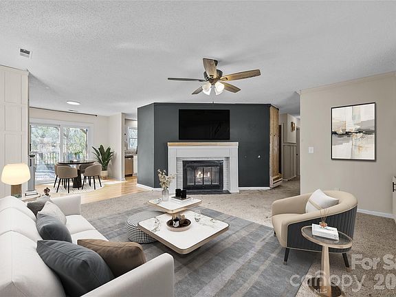 4th image of 2019 Teddington Dr