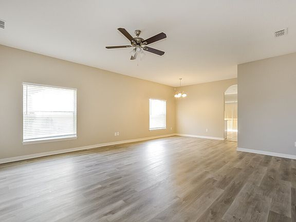 5th image of 440 Casa Marina Pl