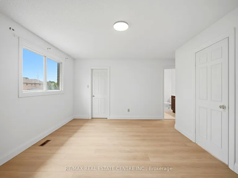 4676 Owl Cir — Photo 32