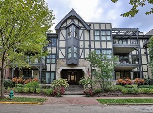 3900 West St #301&2, Cincinnati, OH 45227