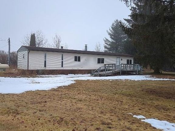 4th image of 1653 E Pinconning Rd