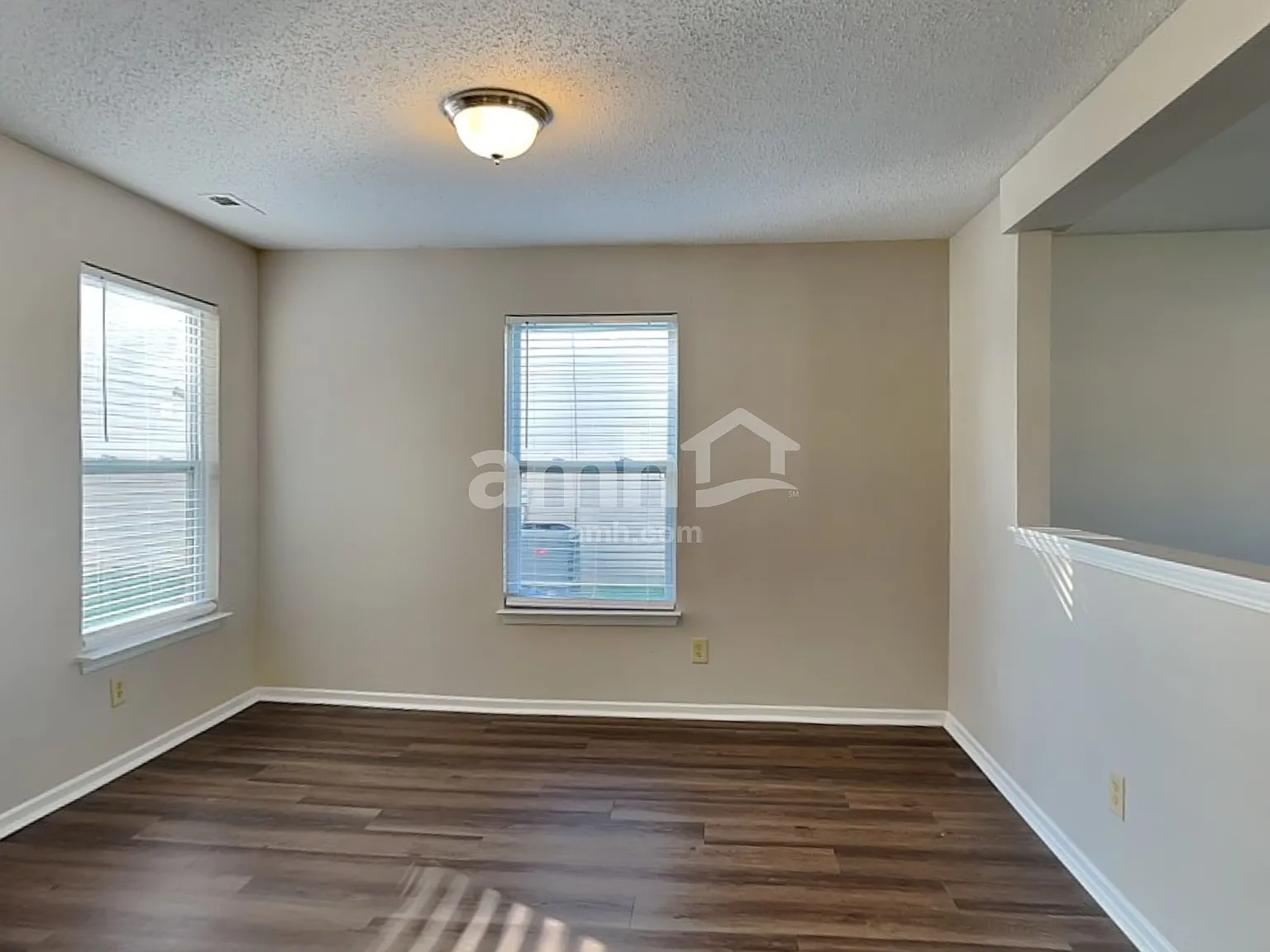 3 bed, 2.0 bath, 1771 sqft, $2,170 — Photo 4