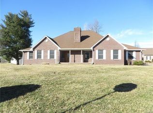 1 Spruce Ct, Bethalto, IL