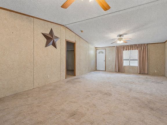 2nd image of 318 Autumn Rd