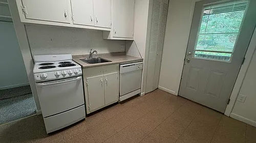 2 Townhouse Dr #A Photo 1