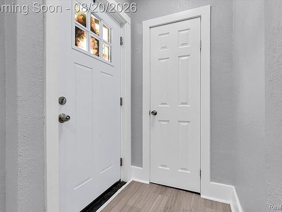 3rd image of 3495 Chatsworth St