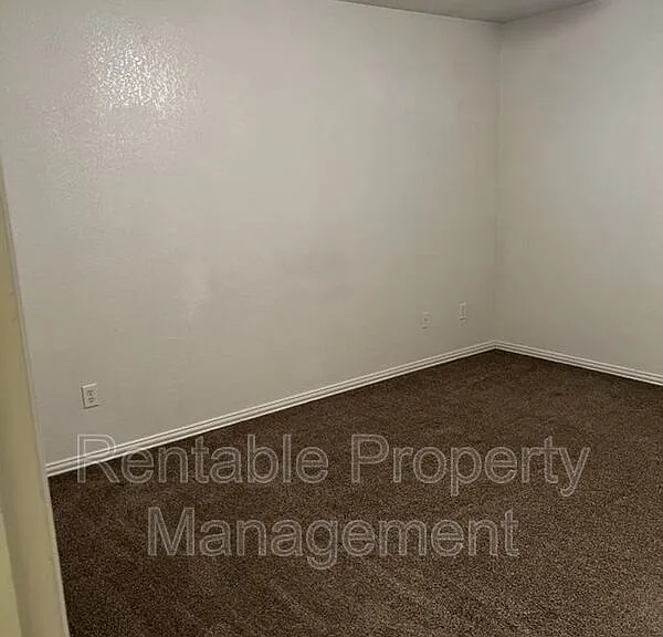1104 Turkey Creek Ct #B — Photo 10