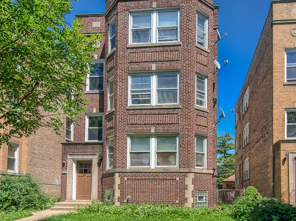 8221 Knox Ave, Skokie, IL 60076
