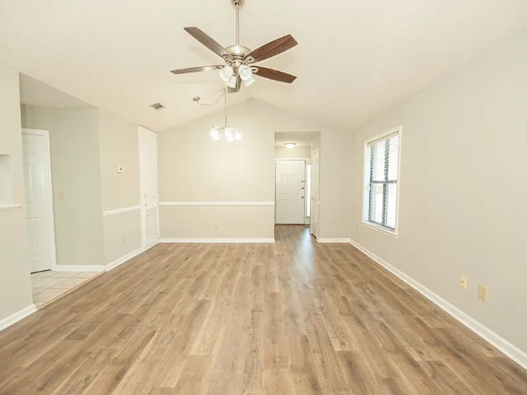 6218 Bell Gables — Photo 19