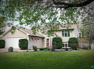 526 S 66th Ave W, Duluth, MN 55807