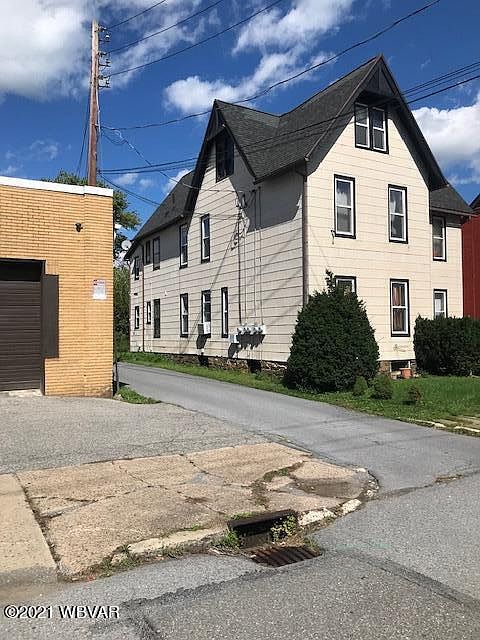 2nd image of 724 Grace St