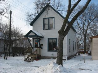 608 S 3rd St, Aberdeen, SD 57401