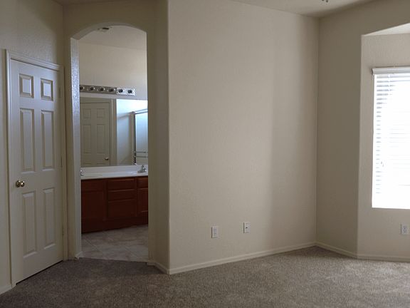 5th image of 11854 W Washington St