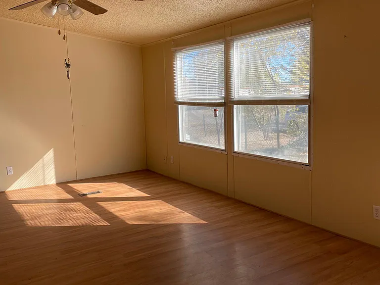 807 Katherine Ave — Photo 13