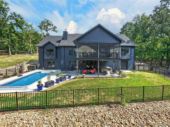 231 Via Appia Dr, Sunrise Beach, MO 65079