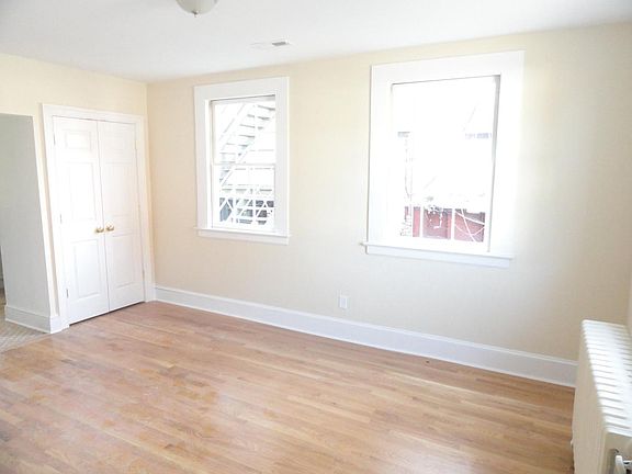 4th image of 1 Surry Ln