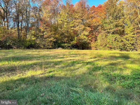 605 S Academy St, Glassboro, NJ 08028