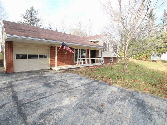 2nd image of 732 Shady Ln