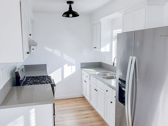 4th image of 4378 W 138th St #5