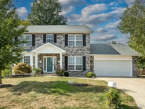 999 Reddington Oaks Ct, Saint Charles, MO 63304