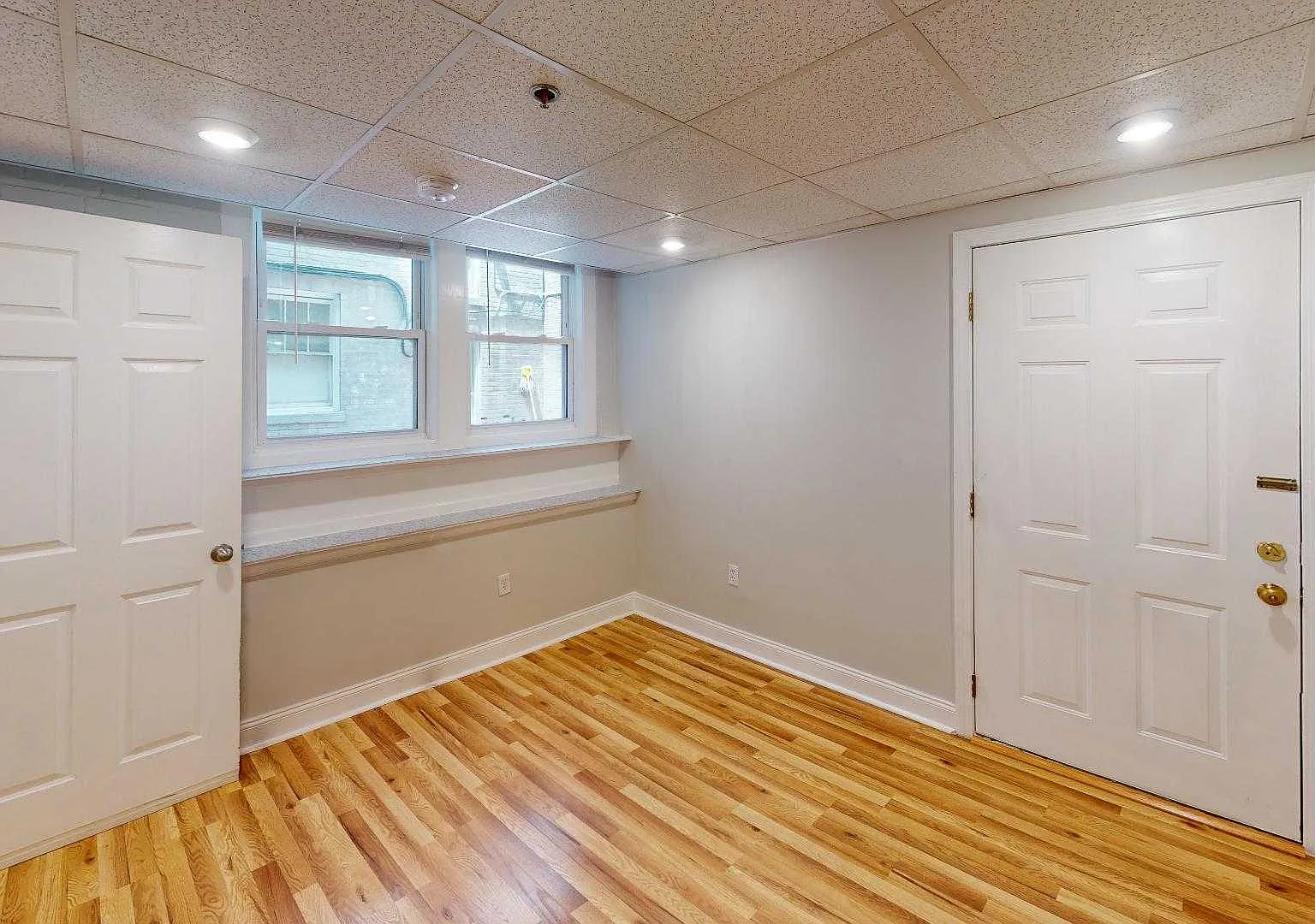 4 bed, $4,400 — Photo 4