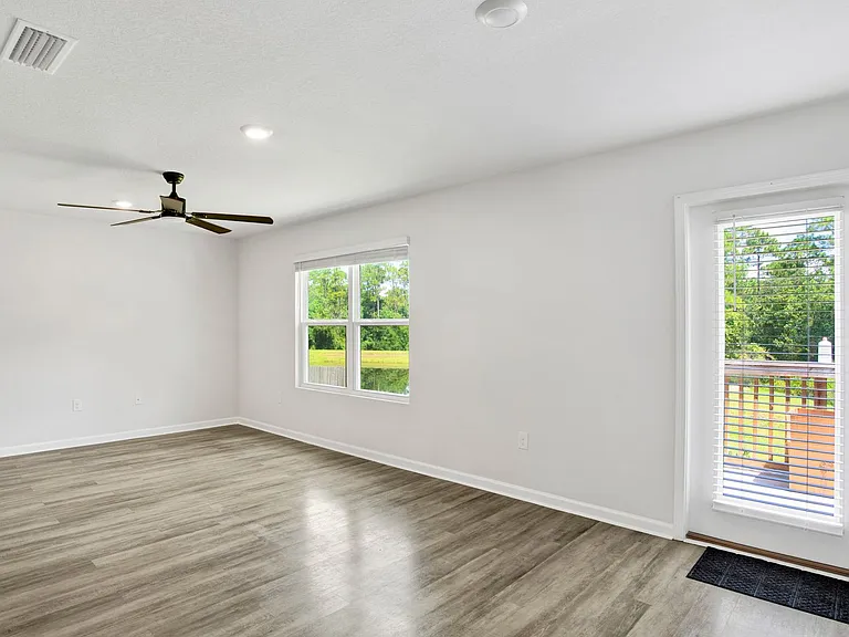7024 Tepin Ct — Photo 10
