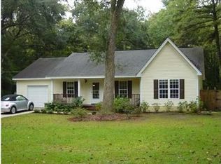 1976 Jewel St, Johns Island, SC 29455