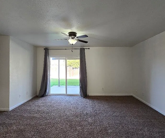 3012 E Los Altos Ave — Photo 28