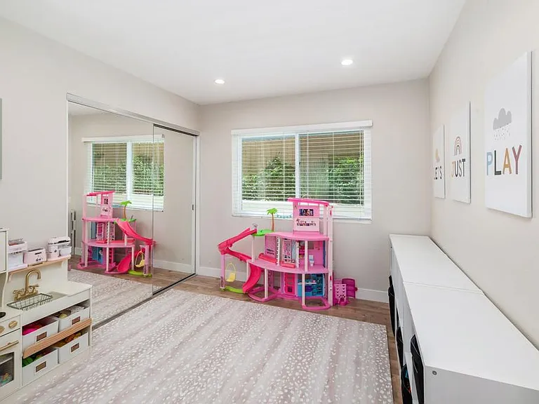 12831 Isocoma St — Photo 18