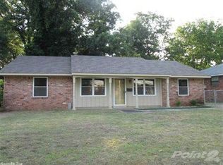 30 Serenity Dr, Little Rock, AR 72205
