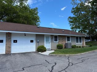 286 Berwick Ct UNIT A, Ridge, NY 11961