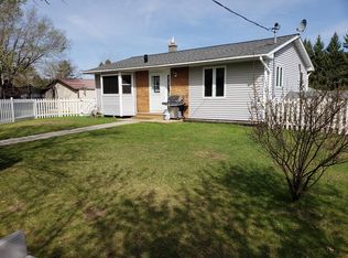 19 2nd St NW, Menahga, MN 56464