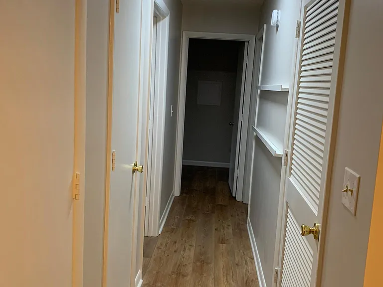 2105 Turtle Creek Dr #5 — Photo 4