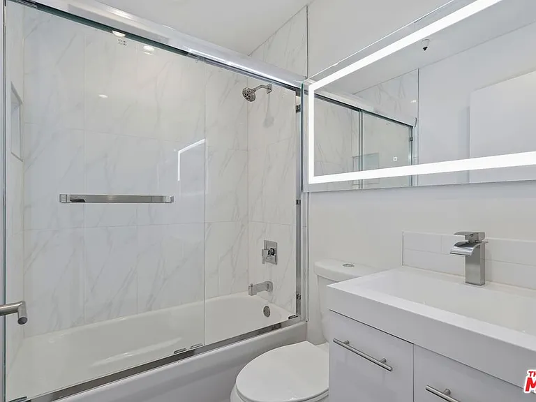 1120 Irolo St #102 — Photo 6