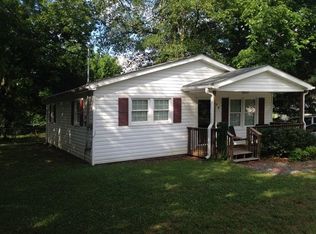 10 Littlejohn St, Inman, SC 29349