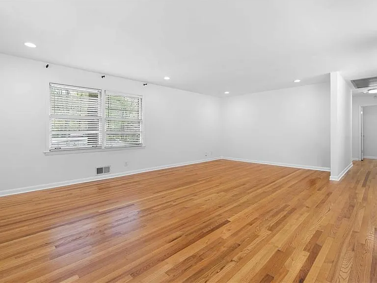 274 Land O Lakes Ct NE — Photo 19