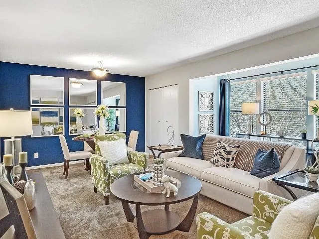 Lynnwood Park — Photo 9