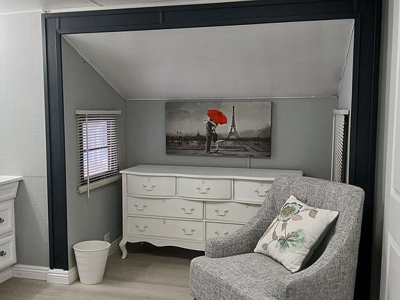 5th image of 811 Acorn Dr #201-A