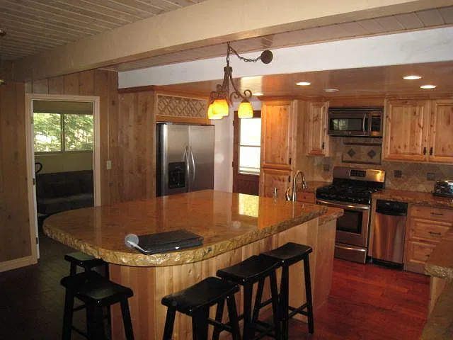 4 bed, 1540 sqft, $2,700 — Photo 4